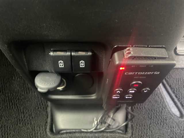 スズキ スペーシア カスタム HYBRID XS 青森県 2022(令4)年 1.5万km ピュアホワイトP ４ＷＤ/HV/社外ナビ（フルセグ/AM/FM）/両側パワースライドドア/リアサーキュレーター/D/N席シートヒーター/パーキングセンサー/コーナーセンサー/衝突軽減システム/横滑り防止装置/アイドリングストップ/165/55/15純正アルミホイール夏タイヤ/社外エンジンスターター/スペアキー/ＥＴＣ/保証書/取扱説明書