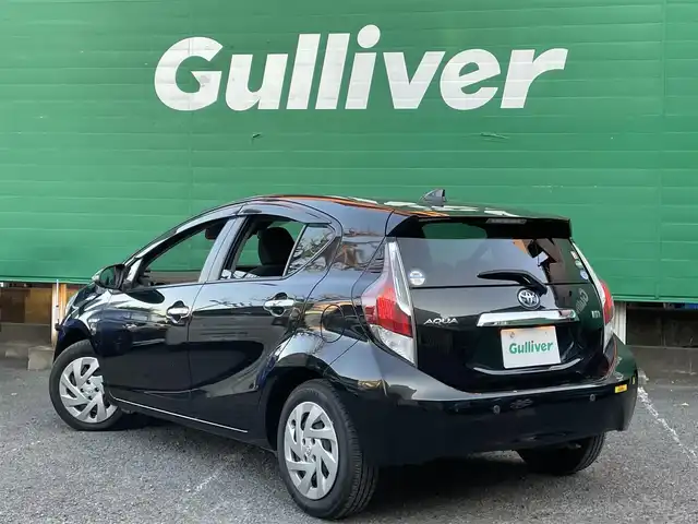 トヨタ アクア S スタイルブラック 東京都 2017(平29)年 1万km ブラックマイカ ワンオーナー/純正ナビ（NSZT-W66T）/・フルセグTV/Bluetooth/DVD/バックカメラ/純正ドライブレコーダー（DRT-H66A)/前後コーナーセンサー/レーンキープアシスト/オートライト/オートハイビーム/ETC2.0/スマートキー/スペアキー×1/保証書/取扱説明書