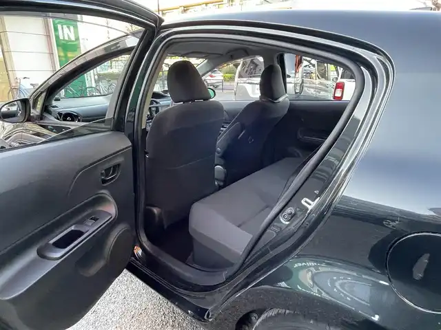 トヨタ アクア S スタイルブラック 東京都 2017(平29)年 1万km ブラックマイカ ワンオーナー/純正ナビ（NSZT-W66T）/・フルセグTV/Bluetooth/DVD/バックカメラ/純正ドライブレコーダー（DRT-H66A)/前後コーナーセンサー/レーンキープアシスト/オートライト/オートハイビーム/ETC2.0/スマートキー/スペアキー×1/保証書/取扱説明書