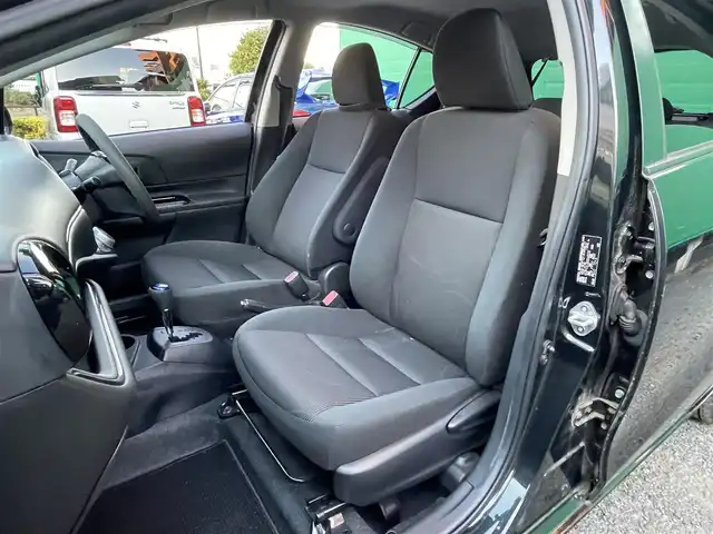 トヨタ アクア S スタイルブラック 東京都 2017(平29)年 1万km ブラックマイカ ワンオーナー/純正ナビ（NSZT-W66T）/・フルセグTV/Bluetooth/DVD/バックカメラ/純正ドライブレコーダー（DRT-H66A)/前後コーナーセンサー/レーンキープアシスト/オートライト/オートハイビーム/ETC2.0/スマートキー/スペアキー×1/保証書/取扱説明書