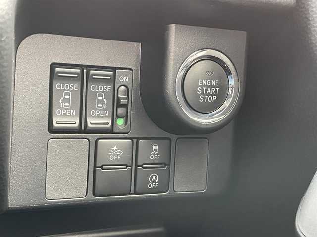 トヨタ タンク カスタムG S 兵庫県 2017(平29)年 4.7万km マゼンタベリーマイカM 社外ナビ（AVN-D8W）/（AM/FM/TV/BT/MSV)/バックカメラ/両側パワースライドドア/ステアリングスイッチ/スマートアシスト/レーンキープアシスト/プリクラッシュセーフティ/誤発進抑制機能/クルーズコントロール/プッシュスタート/アイドリングストップ/ETC/純正フロアマット/LEDヘッドライト/フォグランプ