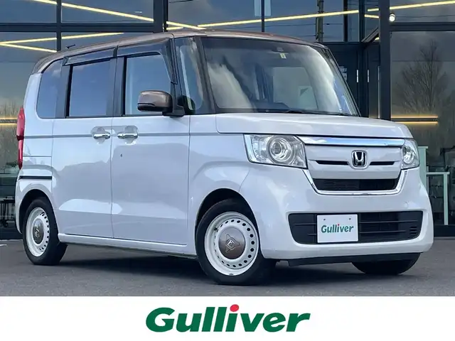 ホンダ Ｎ ＢＯＸ G･L ホンダセンシング カッパーブラウンスタイル 栃木県 2019(令1)年 5.9万km プラチナホワイトパール 純正ナビ　【VXM-194VFi】/AM/FM/CD/DVD/Bluetooth/フルセグTV/バックカメラ/ホンダセンシング/衝突軽減ブレーキ/レーンキープアシスト/追従式クルーズコントロール/ドライブレコーダー/ビルトインETC/両側パワースライドドア/純正フロアマット/ドアバイザー/LEDヘッドライト/オートライト/ステアリングスイッチ/ウィンカーミラー/プッシュスタート/スマートキー