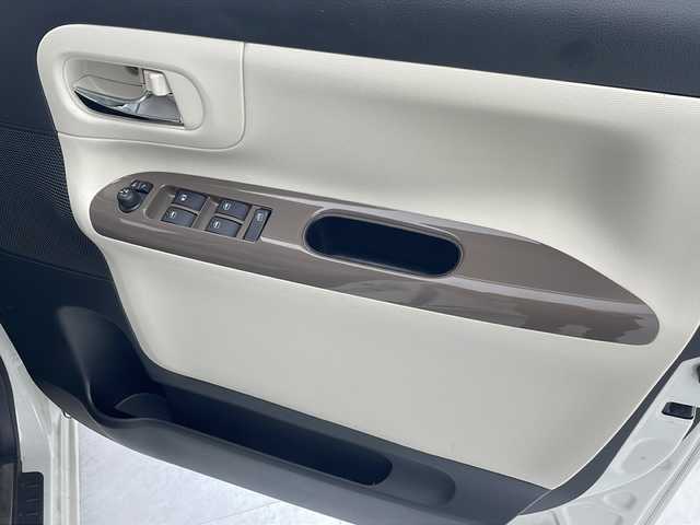ダイハツ ムーヴ キャンバス X メイクアップ リミテッド SAⅢ 沖縄県 2018(平30)年 7.5万km パールホワイトⅢ 純正８インチナビ(NSZN-X68D）/（フルセグＴＶ　ＤＶＤ　Ｂｌｕｅｔｏｏｔｈ接続）/パノラマモニター/ETC/両側パワースライドドア/ステアリングスイッチ/スマートキー/プッシュスタート/純正フロアマット/純正ドアバイザー/オートライト/オートマチックハイビーム/アイドリングストップ
