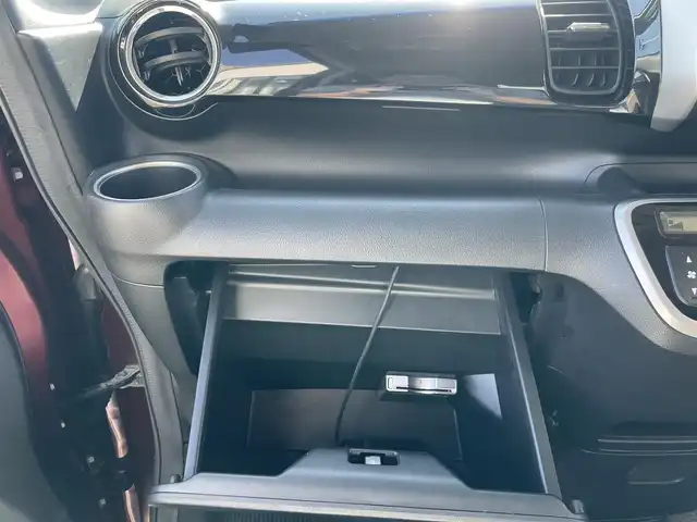 ホンダ Ｎ ＢＯＸ カスタム G 長崎県 2013(平25)年 11.7万km プレミアムディープロッソパール /ワンオーナー//純正ナビ/　(ワンセグ BT CD DVD)//両側パワースライドドア//ETC//オートライト//LEDヘッドライト//スマートキー//保証書　取扱説明書