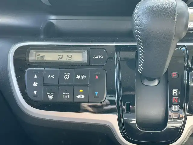 ホンダ Ｎ ＢＯＸ カスタム G 長崎県 2013(平25)年 11.7万km プレミアムディープロッソパール /ワンオーナー//純正ナビ/　(ワンセグ BT CD DVD)//両側パワースライドドア//ETC//オートライト//LEDヘッドライト//スマートキー//保証書　取扱説明書