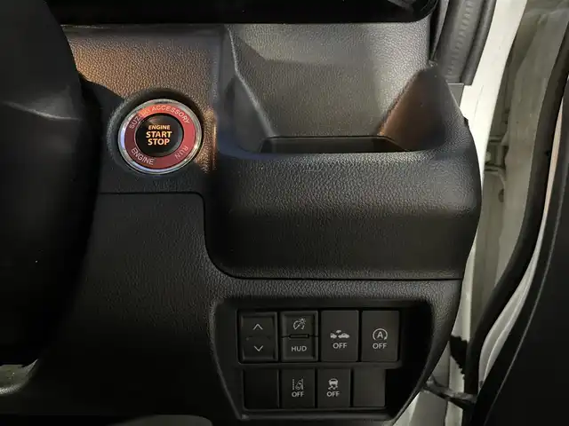 スズキ ワゴンＲ スティングレー HYBRID X 青森県 2018(平30)年 3.3万km ピュアホワイトP 4WD/デュアルセンサーブレーキサポート/ドライブレコーダー/アイドリングストップ/社外メモリナビ/[FM/AM/CD/DVD/SD/USB/BT/HDMI]/フルセグTV/社外エンジンスターター/オートマチックハイビーム/ヘッドアップディスプレイ/ステアリングリモコン/純正ドアバイザー/電格ミラー/保証書/取扱説明書