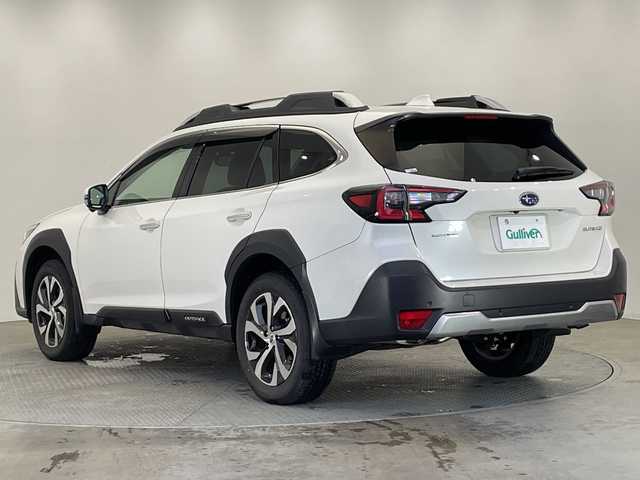 スバル アウトバック リミテッドEX 栃木県 2022(令4)年 3.1万km クリスタルホワイトP ４WD/メモリーナビ/（USB/フルセグTV/Applecarplay/AndroidAuto)/バックカメラ/（フロントカメラ/左サイドカメラ）/アイサイトX/ETC/前後方ドライブレコーダー/パワーバックドア/前席パワーシート/シートヒーター/シートメモリー/ステアリングヒーター/オートライト/横滑り防止装置/スマートキー/プッシュスタート/ステアリングスイッチ/革巻きステアリング/電動格納ミラー/純正アルミホイール/純正フロアマット
