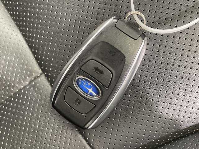 スバル アウトバック リミテッドEX 栃木県 2022(令4)年 3.1万km クリスタルホワイトP ４WD/メモリーナビ/（USB/フルセグTV/Applecarplay/AndroidAuto)/バックカメラ/（フロントカメラ/左サイドカメラ）/アイサイトX/ETC/前後方ドライブレコーダー/パワーバックドア/前席パワーシート/シートヒーター/シートメモリー/ステアリングヒーター/オートライト/横滑り防止装置/スマートキー/プッシュスタート/ステアリングスイッチ/革巻きステアリング/電動格納ミラー/純正アルミホイール/純正フロアマット