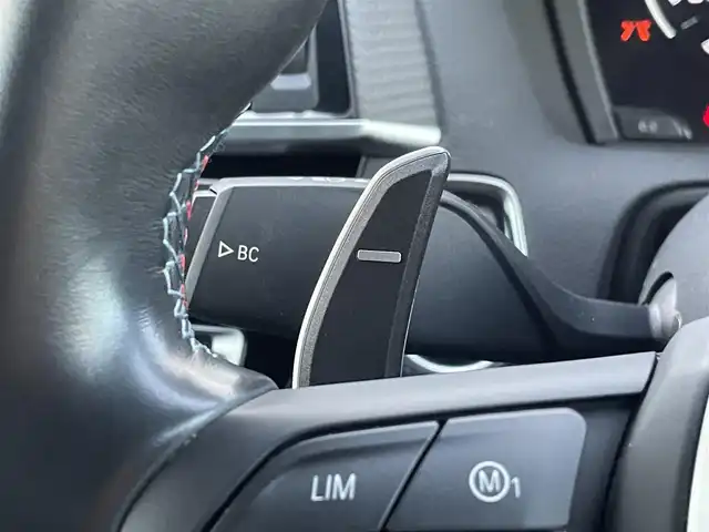 ＢＭＷ Ｍ２ コンペティション 山梨県 2019(令1)年 2.6万km アルピンホワイトⅢ 純正HDDナビ/Bluetooth接続/バックカメラ/前席パワーシート/前席シートヒーター/インテリジェントセーフティー/HarmanKardonスピーカー/前後ドライブレコーダー/カーボンパーツ多数/アイドリングストップ/コーナーセンサー/取扱説明書/保証書