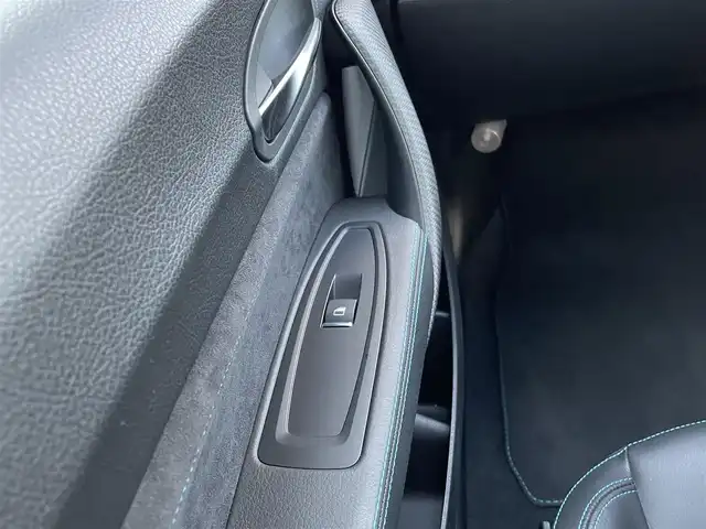 ＢＭＷ Ｍ２ コンペティション 山梨県 2019(令1)年 2.6万km アルピンホワイトⅢ 純正HDDナビ/Bluetooth接続/バックカメラ/前席パワーシート/前席シートヒーター/インテリジェントセーフティー/HarmanKardonスピーカー/前後ドライブレコーダー/カーボンパーツ多数/アイドリングストップ/コーナーセンサー/取扱説明書/保証書
