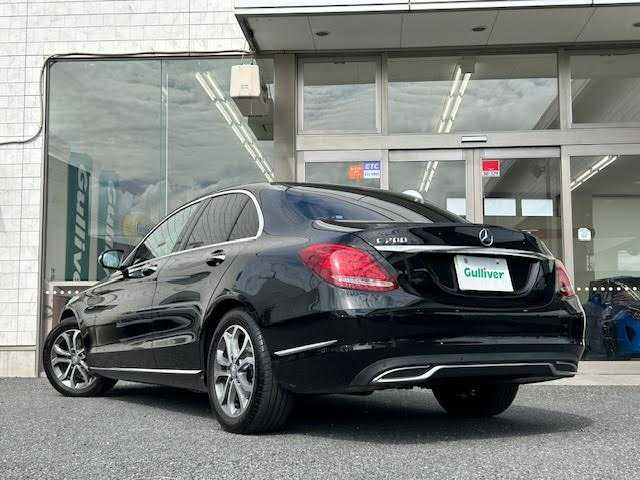 メルセデス・ベンツ Ｃ１８０ アバンギャルド 埼玉県 2014(平26)年 2.6万km 黒 ディストロニック・プラス/レーンキープアシスト/ステアリングアシスト/パークトロニック/アテンションアシスト/ハーフレザーシート/運転席メモリ付き前席パワーシート/前席シートヒーター/純正メモリナビ/バックカメラ/フルセグTV/Bluetoothオーディオ/パドルシフト/アイドリングストップ/ETC/12V MAX 15A/ISOFIX/スペアキー