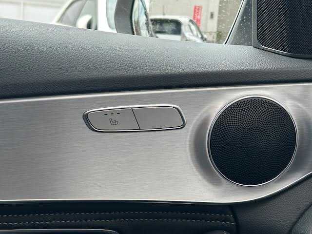 メルセデス・ベンツ Ｃ１８０ アバンギャルド 埼玉県 2014(平26)年 2.6万km 黒 ディストロニック・プラス/レーンキープアシスト/ステアリングアシスト/パークトロニック/アテンションアシスト/ハーフレザーシート/運転席メモリ付き前席パワーシート/前席シートヒーター/純正メモリナビ/バックカメラ/フルセグTV/Bluetoothオーディオ/パドルシフト/アイドリングストップ/ETC/12V MAX 15A/ISOFIX/スペアキー