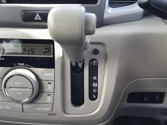 スズキ スペーシア X 富山県 2015(平27)年 8.8万km キャンドルオレンジメタリック 純正ナビ/フルセグTV/Bluetooth/全周囲カメラ/ドライブレコーダー/プッシュスタート/スマートキー/ステアリングスイッチ/ベンチシート/片側パワースライドドア/シートヒーター/ヘッドライトレベライザー/ETC