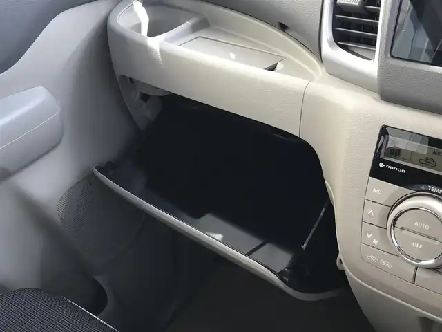 スズキ スペーシア X 富山県 2015(平27)年 8.8万km キャンドルオレンジメタリック 純正ナビ/フルセグTV/Bluetooth/全周囲カメラ/ドライブレコーダー/プッシュスタート/スマートキー/ステアリングスイッチ/ベンチシート/片側パワースライドドア/シートヒーター/ヘッドライトレベライザー/ETC