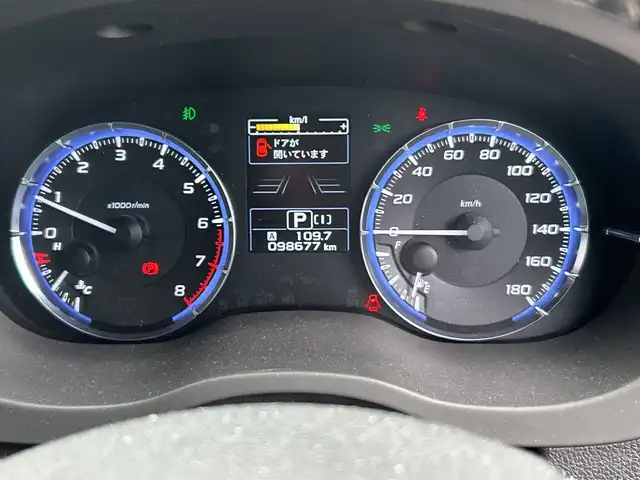 スバル レヴォーグ 1．6GT アイサイト 埼玉県 2014(平26)年 9.9万km アイスシルバーメタリック アイサイト/純正ナビ/　CD/DVD/BT/フルセグ/バックカメラ/レーダークルーズコントロール/ＬＥＤオートライト/18インチアルミホイール/パドルシフト/アイドリングストップ/ＥＴＣ