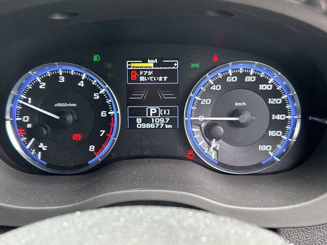 スバル レヴォーグ 1．6GT アイサイト 道央・札幌 2014(平26)年 9.9万km アイスシルバーメタリック (株)IDOMが運営する【じしゃロン札幌店】の自社ローン専用車両になりますこちらは現金またはオートローンご利用価格です。自社ローンご希望の方は別途その旨お申し付けください。/アイサイト/純正ナビ/　CD/DVD/BT/フルセグ/バックカメラ/レーダークルーズコントロール/ＬＥＤオートライト/18インチアルミホイール/パドルシフト/アイドリングストップ/ＥＴＣ