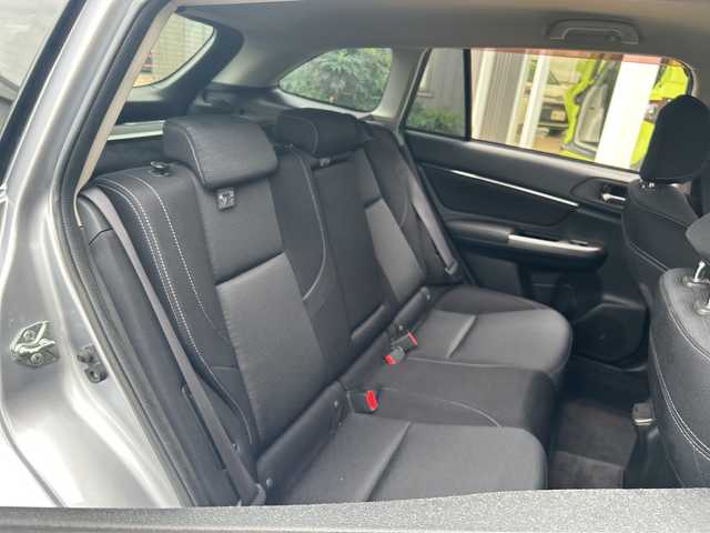 スバル レヴォーグ 1．6GT アイサイト 道央・札幌 2014(平26)年 9.9万km アイスシルバーメタリック (株)IDOMが運営する【じしゃロン札幌店】の自社ローン専用車両になりますこちらは現金またはオートローンご利用価格です。自社ローンご希望の方は別途その旨お申し付けください。/アイサイト/純正ナビ/　CD/DVD/BT/フルセグ/バックカメラ/レーダークルーズコントロール/ＬＥＤオートライト/18インチアルミホイール/パドルシフト/アイドリングストップ/ＥＴＣ