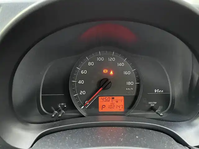 トヨタ ヴィッツ F 福岡県 2012(平24)年 10.3万km シルバーM 社外ナビ/（AM/FM/CD/DVD/SD/ワンセグTV）/ETC/電格ミラー/ドライブレコーダー前（SD無し）/純正フロアマット/スペアキー×１