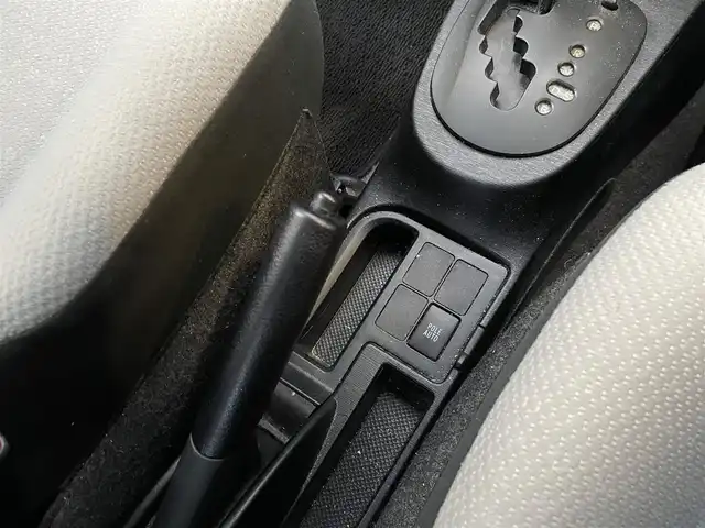 トヨタ ヴィッツ F 福岡県 2012(平24)年 10.3万km シルバーM 社外ナビ/（AM/FM/CD/DVD/SD/ワンセグTV）/ETC/電格ミラー/ドライブレコーダー前（SD無し）/純正フロアマット/スペアキー×１