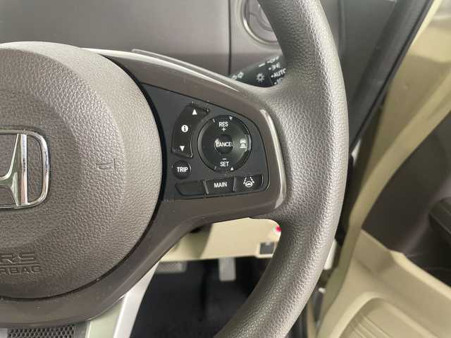 ホンダ Ｎ ＢＯＸ G L ホンダセンシング 埼玉県 2018(平30)年 4.9万km プレミアムアイボリーパール/ブラウン2トーン 社外ナビ　MDV-D565BT/（Bluetooth/CD/DVD/USB/AM/FM）/地デジフルセグ/バックカメラ/ETC/Honda SENSING/・衝突軽減ブレーキ/・アダプティブクルーズコントロール/・誤発進抑制機能/・歩行者事故低減ステアリング/・路外逸脱抑制機能/・オートハイビーム/・先行車発進お知らせ機能/・標識認識機能/片側パワースライドドア/プッシュスタート/ステアリングリモコン/ロールサンシェード/ウィンカーミラー