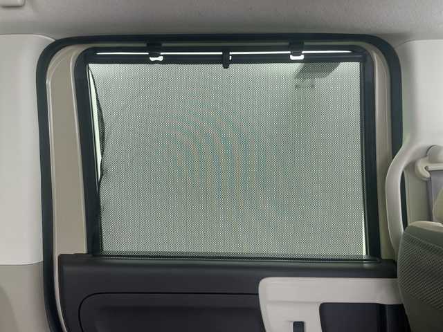 ホンダ Ｎ ＢＯＸ G L ホンダセンシング 埼玉県 2018(平30)年 4.9万km プレミアムアイボリーパール/ブラウン2トーン 社外ナビ　MDV-D565BT/（Bluetooth/CD/DVD/USB/AM/FM）/地デジフルセグ/バックカメラ/ETC/Honda SENSING/・衝突軽減ブレーキ/・アダプティブクルーズコントロール/・誤発進抑制機能/・歩行者事故低減ステアリング/・路外逸脱抑制機能/・オートハイビーム/・先行車発進お知らせ機能/・標識認識機能/片側パワースライドドア/プッシュスタート/ステアリングリモコン/ロールサンシェード/ウィンカーミラー