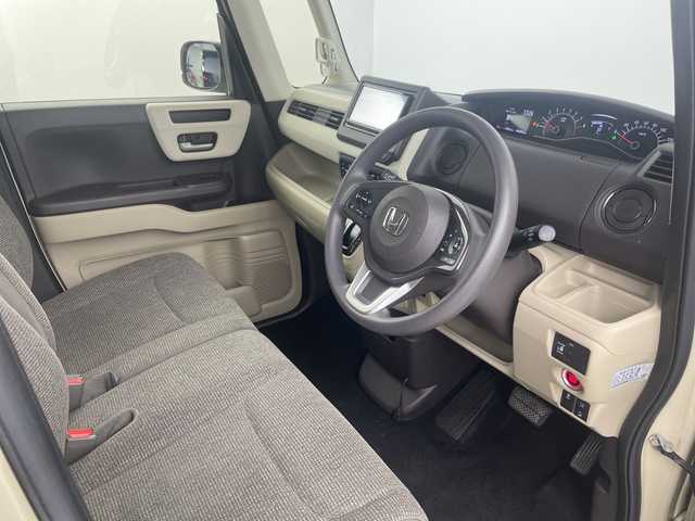 ホンダ Ｎ ＢＯＸ G L ホンダセンシング 埼玉県 2018(平30)年 4.9万km プレミアムアイボリーパール/ブラウン2トーン 社外ナビ　MDV-D565BT/（Bluetooth/CD/DVD/USB/AM/FM）/地デジフルセグ/バックカメラ/ETC/Honda SENSING/・衝突軽減ブレーキ/・アダプティブクルーズコントロール/・誤発進抑制機能/・歩行者事故低減ステアリング/・路外逸脱抑制機能/・オートハイビーム/・先行車発進お知らせ機能/・標識認識機能/片側パワースライドドア/プッシュスタート/ステアリングリモコン/ロールサンシェード/ウィンカーミラー