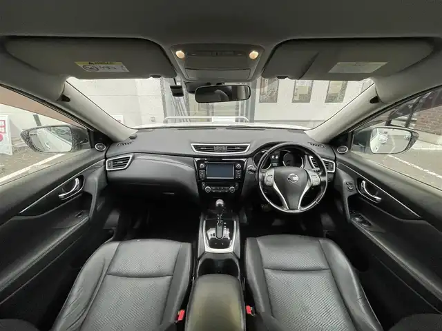 日産 エクストレイル 20X エマージェンシーブレーキ 青森県 2016(平28)年 11.1万km ブリリアントホワイトパール (株)IDOMが運営する【じしゃロン青森店】の自社ローン専用車両になりますこちらは現金、またはオートローンご利用時の価格です。自社ローンご希望の方は別途その旨お申付け下さい。/４ＷＤ/純正SDナビ/　AM/FM/CD/BT/USB/AUX/フルセグＴＶ/全方位カメラ/ビルトインETC/衝突被害軽減ブレーキ/クルーズコントロール/アイドリングストップ/ＥＣＯモード/ダウンヒルアシストコントロール/合皮シート/シートヒーター /ステアリングスイッチ/コーナーセンサー/スマートキー/プッシュスタート/LEDヘッドライト/オートライト/フォグランプ/ドアバイザー/純正17インチアルミホイール装着