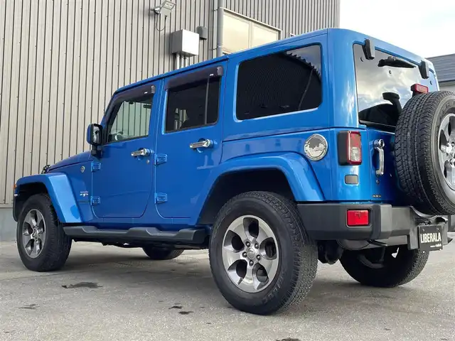 クライスラー・ジープ ジープ ラングラー 青森県 2016(平28)年 3.5万km 青 社外ナビ/(フルセグTV/CD/DVD/Bluetooth)/ALPINEスピーカー/バックカメラ/ETC/前後ドライブレコーダー/前席シートヒーター/クルーズコントロール/純正フロアマット/純正アルミホイール/横滑り防止装置/ダウンヒルアシスト/4WD/寒冷地仕様車/オートライト/LEDヘッドライト/レザーシート