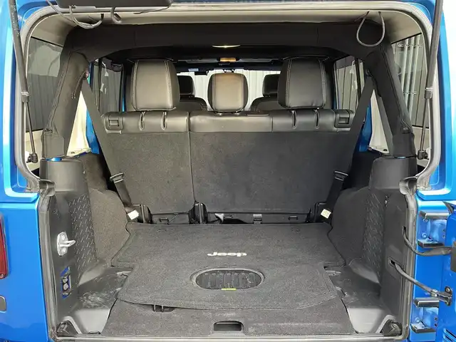 クライスラー・ジープ ジープ ラングラー 青森県 2016(平28)年 3.5万km 青 社外ナビ/(フルセグTV/CD/DVD/Bluetooth)/ALPINEスピーカー/バックカメラ/ETC/前後ドライブレコーダー/前席シートヒーター/クルーズコントロール/純正フロアマット/純正アルミホイール/横滑り防止装置/ダウンヒルアシスト/4WD/寒冷地仕様車/オートライト/LEDヘッドライト/レザーシート