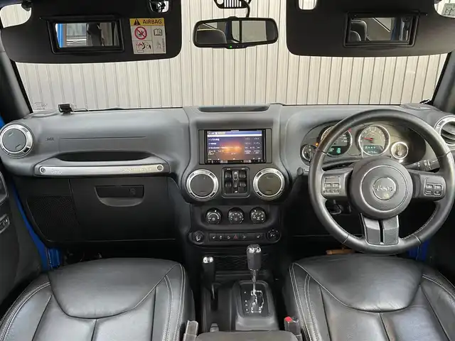 クライスラー・ジープ ジープ ラングラー 青森県 2016(平28)年 3.5万km 青 社外ナビ/(フルセグTV/CD/DVD/Bluetooth)/ALPINEスピーカー/バックカメラ/ETC/前後ドライブレコーダー/前席シートヒーター/クルーズコントロール/純正フロアマット/純正アルミホイール/横滑り防止装置/ダウンヒルアシスト/4WD/寒冷地仕様車/オートライト/LEDヘッドライト/レザーシート