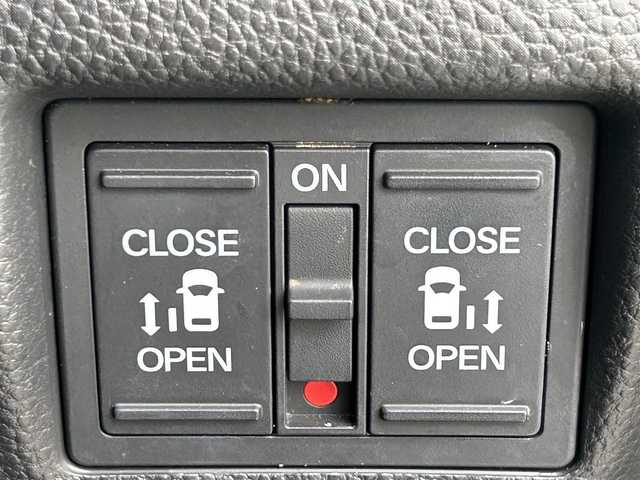 ホンダ Ｎ ＢＯＸ カスタム G L ホンダセンシング 愛媛県 2019(平31)年 5.8万km プラチナホワイトパール 登録時走行距離：57429Km/ディーラーOP純正メモリナビ/フルセグTV/Bluetooth/CD/DVD/AM/FM/ビルトインETC/後コーナーセンサー/スマートキー/スペアキー/ベンチシート/両側パワスラ/横滑り防止装置/衝突軽減システム/レーンキープアシスト/LEDヘッドライト/オートライト/フォグランプ/エンジンスタートボタン/スマートキー/スペアキー/純正アルミホイール/純正フロアマット/サンシェード