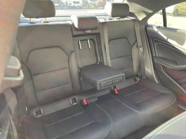 メルセデス・ベンツ ＣＬＡ２２０ 4MATIC 青森県 2018(平30)年 3.2万km コスモスブラック 純正メモリナビ/(フルセグTV/CD/DVD/Bluetooth)/harman/kardonスピーカー/追従クルーズコントロール/ブラインドスポットモニター/バックカメラ/ドライブレコーダー/前席メモリー付きパワーシート/前席シートヒーター/サンルーフ/前後コーナーセンサー/電動リアゲート/レーンキープアシスト/衝突軽減システム/純正アルミホイール/純正フロアマット/ETC/4WD/スマートキー/レザーシート