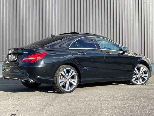 メルセデス・ベンツ ＣＬＡ２２０ 4MATIC 青森県 2018(平30)年 3.2万km コスモスブラック 純正メモリナビ/(フルセグTV/CD/DVD/Bluetooth)/harman/kardonスピーカー/追従クルーズコントロール/ブラインドスポットモニター/バックカメラ/ドライブレコーダー/前席メモリー付きパワーシート/前席シートヒーター/サンルーフ/前後コーナーセンサー/電動リアゲート/レーンキープアシスト/衝突軽減システム/純正アルミホイール/純正フロアマット/ETC/4WD/スマートキー/レザーシート