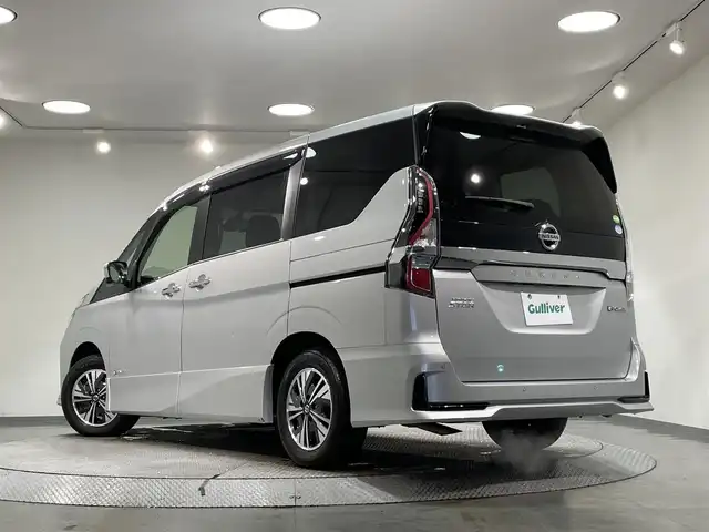 日産 セレナ e－パワー ハイウェイスター V 愛知県 2020(令2)年 6万km ブリリアントシルバー 純正ナビ/プロパイロット/衝突軽減ブレーキ/両側パワースライドドア/アラウンドビューモニター/ビルトインETC/バックカメラ/コーナーセンサー/レーンキープアシスト/パーキングアシスト/プッシュスタート/スマートキー/純正フロアマット/純正15インチアルミホイール/オートライト