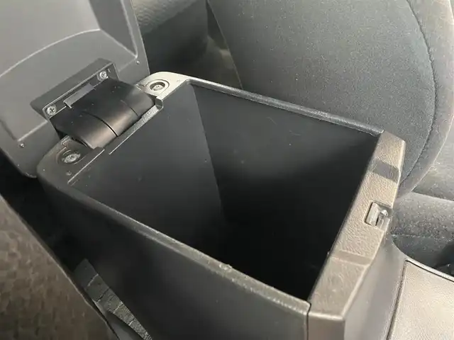 トヨタ カローラ フィールダー X HID リミテッド 福岡県 2011(平23)年 11万km ブラックマイカ 社外ナビ/フルセグTV/バックカメラ/HIDライト/オートライト/電動格納ミラー/ドアバイザー/ETC