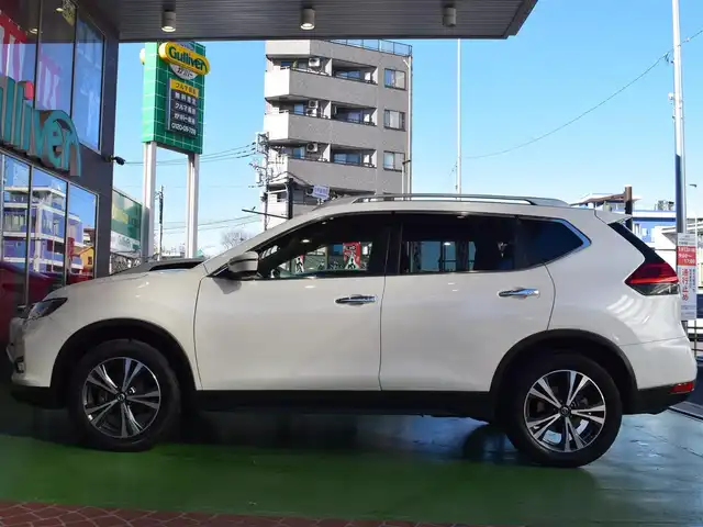 日産 エクストレイル 20Xi 神奈川県 2018(平30)年 4万km ブリリアントホワイトパール ワンオーナー/ルーフレール/レザーシート/電動リアゲート/純正ナビ/(CD/DVD/Bluetooth/CarPlay)/360°カメラ/アダプティブクルーズコントロール/ダウンヒルアシストコントロール/スマートキー/ETC/ドライブレコーダー/純正フロアマット/純正18インチアルミホイール/保証書/取扱説明書