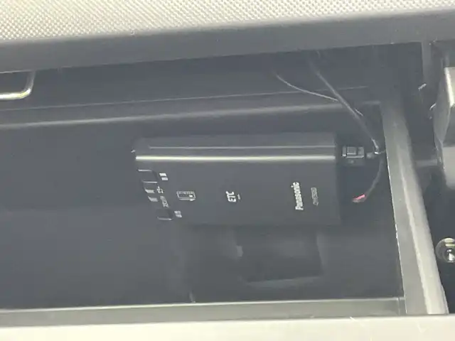 トヨタ ライズ G 愛知県 2020(令2)年 4.2万km シャイニングホワイトパール ワンオーナー/ターボ/禁煙車/純正9型ディスプレイオーディオ/（Bluetooth/AppleCarPlay/AndroidAuto/フルセグTV)/バックカメラ/スマートアシストIII/・衝突軽減ブレーキ/・レーンキープアシスト/・オートマチックハイビーム/・クリアランスソナー/・クリアランスソナー/ブラインドスポットモニター/ETC/ドライブレコーダー　型式：DRY-ST1100/アイドリングストップ/純正16インチアルミホイール/スマートキー/スペアキー有/純正フロアマット/横滑り防止装置