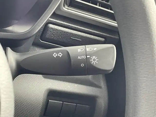 トヨタ ライズ G 愛知県 2020(令2)年 4.2万km シャイニングホワイトパール ワンオーナー/ターボ/禁煙車/純正9型ディスプレイオーディオ/（Bluetooth/AppleCarPlay/AndroidAuto/フルセグTV)/バックカメラ/スマートアシストIII/・衝突軽減ブレーキ/・レーンキープアシスト/・オートマチックハイビーム/・クリアランスソナー/・クリアランスソナー/ブラインドスポットモニター/ETC/ドライブレコーダー　型式：DRY-ST1100/アイドリングストップ/純正16インチアルミホイール/スマートキー/スペアキー有/純正フロアマット/横滑り防止装置