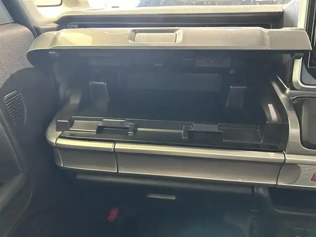 スズキ スペーシア ギア HYBRID XZ 鹿児島県 2020(令2)年 7.1万km フェニックスレッドパール/ガンメタリック2トーンルーフ 7インチナビ（CN-RE07WD）/バックカメラ/前後ドライブレコーダー（DRV-MR450）/ETC/両側パワースライドドア/フルセグTV/レーダークルーズコントロール/レーンキープアシスト/LEDヘッドライト/フォグライト/オートライト/オートマチックハイビーム/前席シートヒーター/社外フロアマット/ドアバイザー/純正アルミホイール