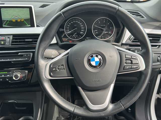 ＢＭＷ Ｘ１ xDrive 18d xライン 富山県 2017(平29)年 6万km ミネラルホワイト 純正ナビ/Bluetooth、USB、DVD、CD/バックカメラ/ドライブレコーダー/純正フロアマット/パーキングアシスト/レーンアシスト/オートライト/LEDヘッドライト/カーテンエアバッグ/アイドリングストップ/プッシュスタート/衝突軽減システム/保証書/取扱説明書/記録簿/スペアキー
