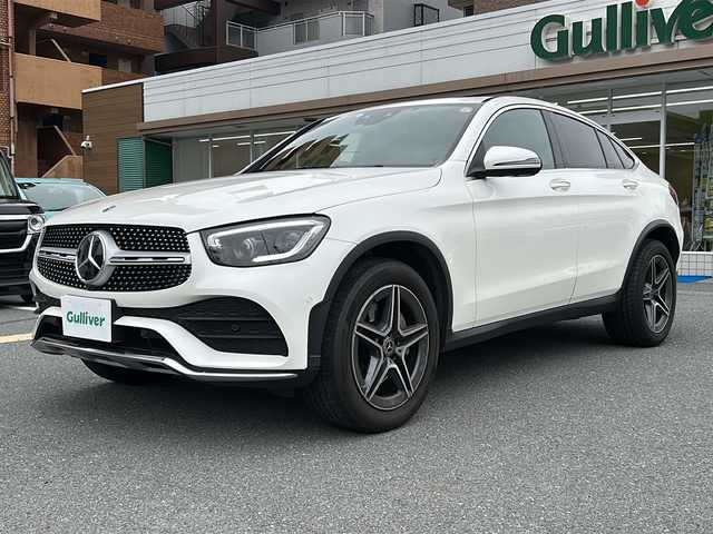 メルセデス・ベンツ ＧＬＣ２２０ d 4マチック クーペ AMGライン 大阪府 2020(令2)年 3万km ダイヤモンドホワイト ロータリースイッチ/エアサスペンション/パドルシフト/アダプティブブレーキホールド/フットトランクオープン/AIRBODYCONTROLサスペンション/AMG5ツインスポーク/マルチビームLEDヘッドライト/ヘッドアップディスプレイ/Burmesterサラウンドシステムスピーカー/オートクルーズコントロール/ブラインドスポットモニター/360°カメラシステム/前席・後席シートヒーター/本革巻きステアリング/LEDリアフォグランプ/電動ランバーサポート/ワンタッチパワーウィンドウ/ドライブレコーダー/ETC/純正ナビ