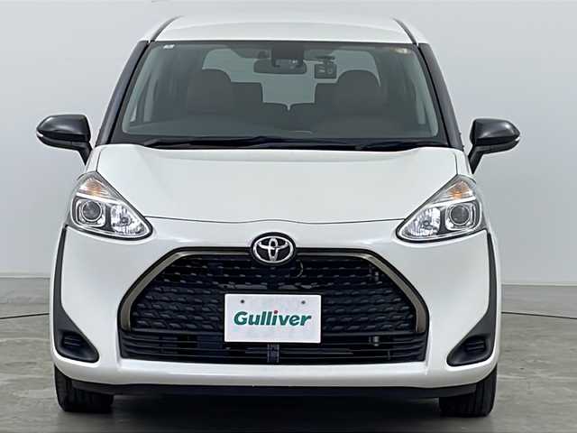トヨタ シエンタ G グランパー 道央・札幌 2020(令2)年 4.3万km ホワイトパールクリスタルシャイン ・寒冷地仕様/・純正ナビ&CD&DVD/・両側パワースライドドア/・トヨタセーフティセンス/・プリクラッシュセーフティ/・レーントレーシングアシスト/・レーンディパーチャーアラート /・オートマチックハイビーム/・先行車発進お知らせ/・ビークルスタビリティコントロール/・ETC/・社外前後ドライブレコーダー/・フロントワイパーデアイサー/・純正フロアマット/・プッシュスタート/・革巻きステアリング/・ヘッドライトレベライザー/・スマートキー/・スチール冬タイヤ積込