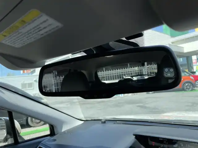 スバル レヴォーグ 2．0GT－S アイサイト 茨城県 2017(平29)年 13万km クリスタルホワイトP ワンオーナー/純正ナビ[CN-LR720D]/バックカメラ/サイドカメラ/Bluetooth/CD/DVD/フルセグ/LEDアクセサリーライナー/エアロスプラッシュ/USB電源/アドバンスドセーフティパッケージ/アイサイトアシストモニター/アイサイトVer3/ホールド機能付電動パーキングブレーキ/車線逸脱警報/ハーフレザーシート/パワーシート/パドルシフト/社外アルミホイール（schneider）/オートマチックハイビーム/純正フロアマット/取扱説明書/新車時保証書