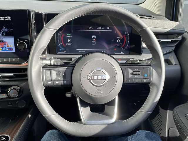 日産 オーラ G 大阪府 2023(令5)年 0.9万km オーロラフレアブルーパール ワンオーナー/純正メモリナビ/・FM/AM/Bluetooth/・フルセグテレビ/ETC2.0/全周囲カメラ/バックカメラ/デジタルインナーミラー/ワイヤレス充電器/革巻きステアリング/ステアリングリモコン/衝突軽減ブレーキ/レーンキープアシスト/クルーズコントロール/前後コーナーセンサー/LEDヘッドライト/オートライト/オートエアコン/スマートキー×2/プッシュスタートボタン/12V電源/純正17インチアルミホイール/純正フロアマット/取扱説明書/保証書