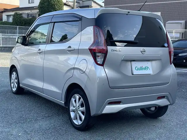 日産 デイズ X 熊本県 2021(令3)年 2.4万km スターリングシルバーM ワンオーナー/衝突軽減ブレーキ/プッシュスタート/純正ナビ/（CD・フルセグTV・BTオーディオ・SD）/バックカメラ/ドライブレコーダー/純正14インチAW/オートライト/前後コーナーセンサー/横滑り防止装置/純正フロアマット/純正ドアバイザー/新車保証書/取扱説明書/スマートスペアキー×1本