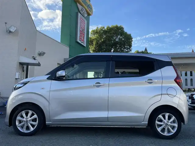 日産 デイズ X 熊本県 2021(令3)年 2.4万km スターリングシルバーM ワンオーナー/衝突軽減ブレーキ/プッシュスタート/純正ナビ/（CD・フルセグTV・BTオーディオ・SD）/バックカメラ/ドライブレコーダー/純正14インチAW/オートライト/前後コーナーセンサー/横滑り防止装置/純正フロアマット/純正ドアバイザー/新車保証書/取扱説明書/スマートスペアキー×1本