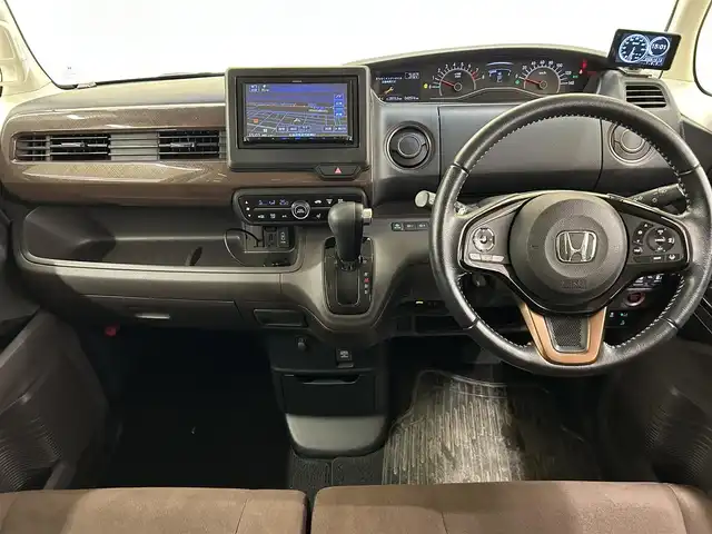 ホンダ Ｎ ＢＯＸ 2トーン G L ターボ ホンダセンシング 道央・札幌 2019(平31)年 4.3万km プラチナホワイトパール ・4WD/・ドアバイザー/・電動格納ミラー/・ウインカーミラー/・両側パワースライドドア/・２トーン塗装/・社外ナビ（DVD&CD&BT&フルセグ）/・ETC/・追従走行式クルーズコントロール/・純正エンジンスターター/・オートライト/・パドルシフト/・レーンキープアシスト/・社外レーダー/・社外AW付冬タイヤ