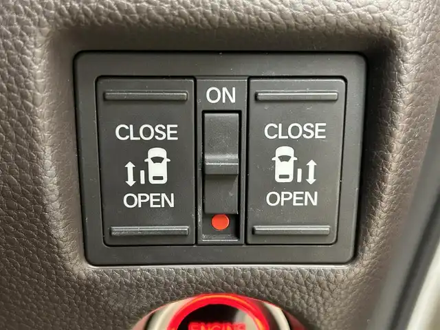 ホンダ Ｎ ＢＯＸ 2トーン G L ターボ ホンダセンシング 道央・札幌 2019(平31)年 4.3万km プラチナホワイトパール ・4WD/・ドアバイザー/・電動格納ミラー/・ウインカーミラー/・両側パワースライドドア/・２トーン塗装/・社外ナビ（DVD&CD&BT&フルセグ）/・ETC/・追従走行式クルーズコントロール/・純正エンジンスターター/・オートライト/・パドルシフト/・レーンキープアシスト/・社外レーダー/・社外AW付冬タイヤ