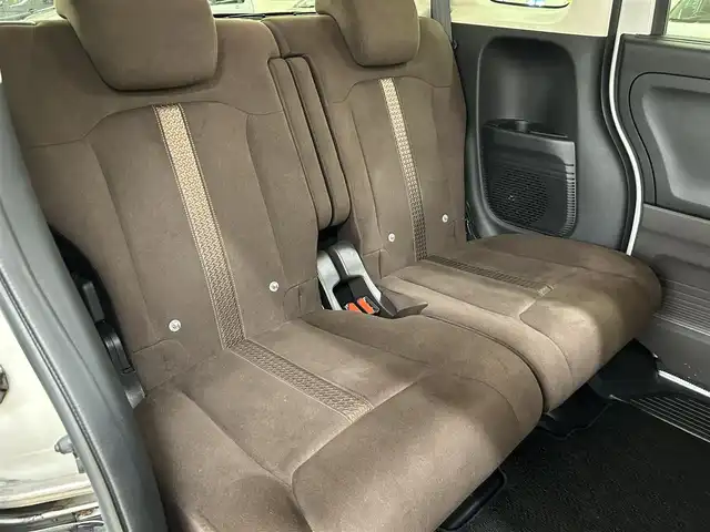 ホンダ Ｎ ＢＯＸ 2トーン G L ターボ ホンダセンシング 道央・札幌 2019(平31)年 4.3万km プラチナホワイトパール ・4WD/・ドアバイザー/・電動格納ミラー/・ウインカーミラー/・両側パワースライドドア/・２トーン塗装/・社外ナビ（DVD&CD&BT&フルセグ）/・ETC/・追従走行式クルーズコントロール/・純正エンジンスターター/・オートライト/・パドルシフト/・レーンキープアシスト/・社外レーダー/・社外AW付冬タイヤ