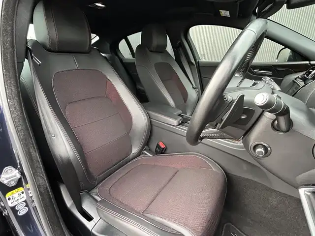 ジャガー ＸＥ XE R－スポーツ 長野県 2017(平29)年 4.1万km 紺 ACC /ブラインドスポット /レーンキープ /MERIDIANサウンド /ハーフレザー /シートヒーター /パワーシート /リヤサンシェード /純正ナビ /TV /バックカメラ /パークセンサー /オートトランク /LEDヘッドライト /ステアリングヒーター